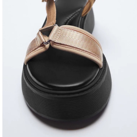 ✅SOLD✅Zara FLAT STRAPPY SANDALS - Picture 6 of 14